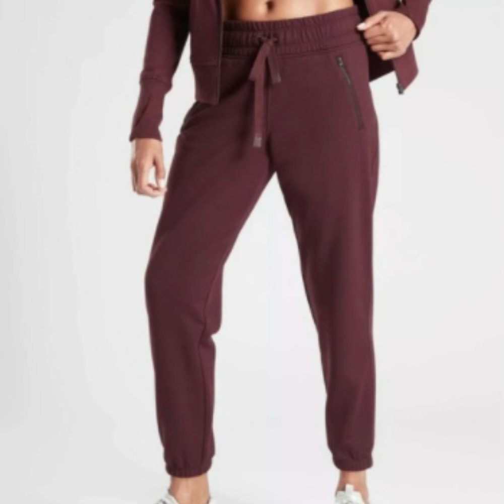 Athleta // Bounce Back Cropped Jogger🌛